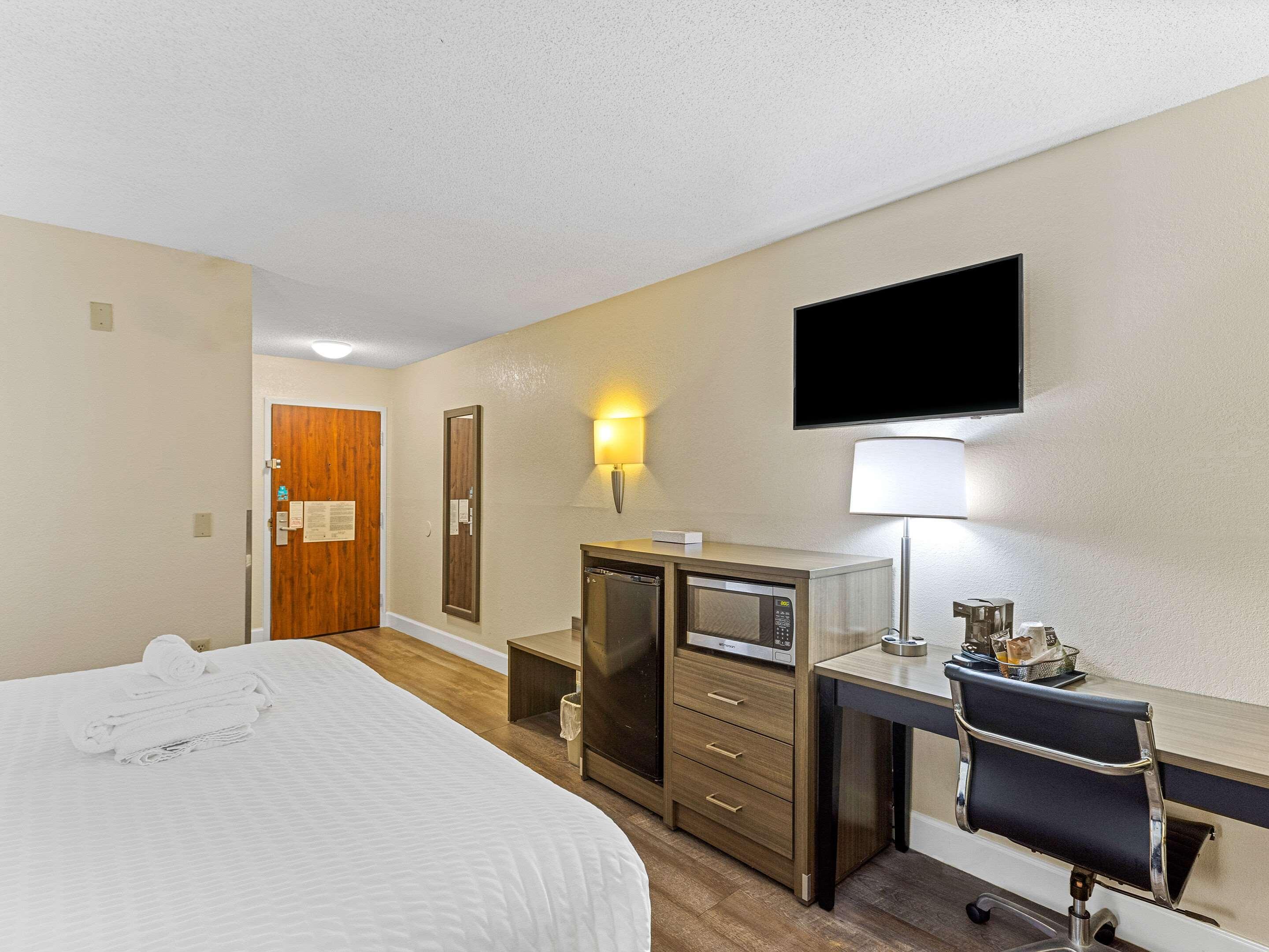 Clarion Pointe Savannah Gateway I-95 Buitenkant foto